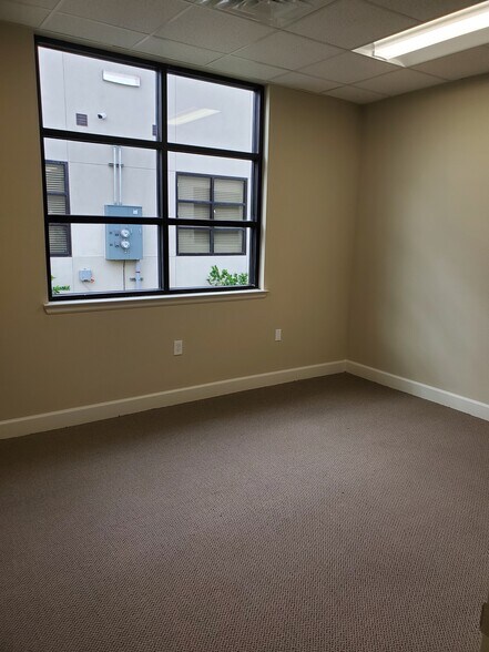 More Photos Of 8118 Fry Rd, Cypress Unknown For Lease