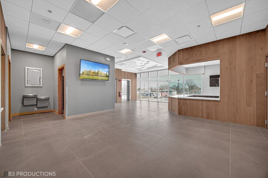 More Photos Of 4457 Southwest Highway, Oak Lawn Medical For Lease