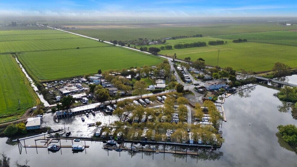 More Photos Of 13955 W Walnut Grove Rd, Walnut Grove Manufactured Housing Mobile Home Park For Sale