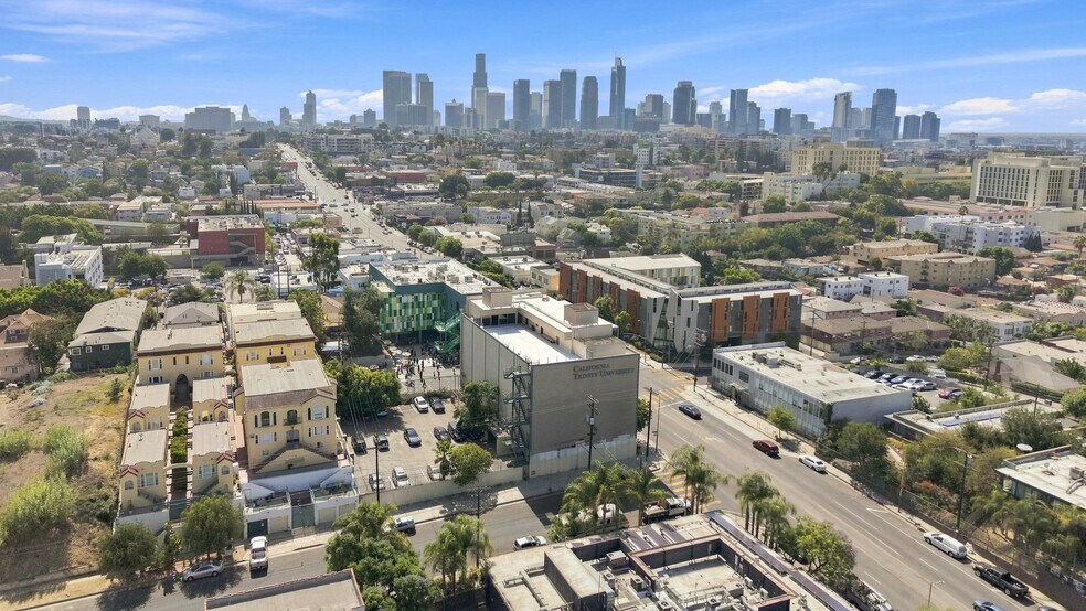More Photos Of 2333 Beverly Blvd, Los Angeles Office For Lease