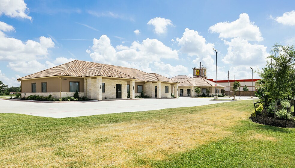 More Photos Of 8525 N Sam Houston Pkwy E, Humble Medical For Sale