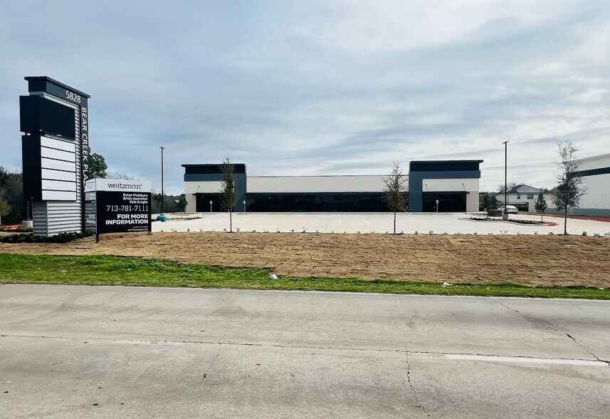 More Photos Of 5828 Fry Rd, Katy Storefront For Lease