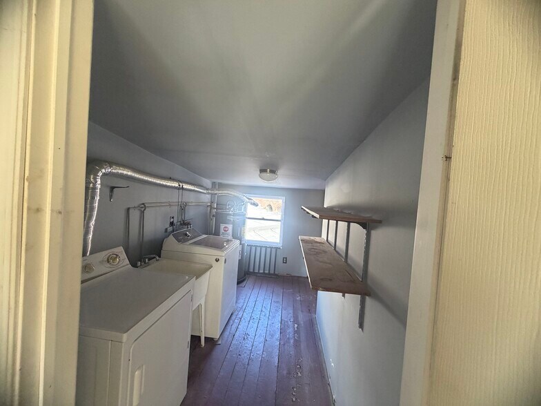 More Photos Of 501 Edgmont Ave, Chester Storefront Retail Residential For Sale