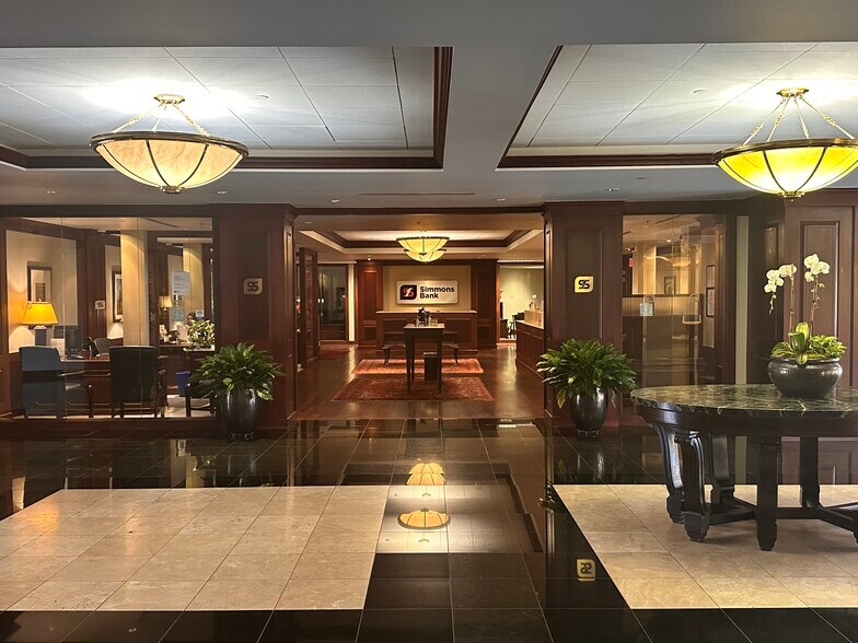 More Photos Of 6301 Waterford Blvd, Oklahoma City Office For Lease