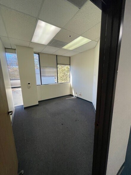 More Photos Of 1220-1240 Avenida Acaso, Camarillo Manufacturing For Lease