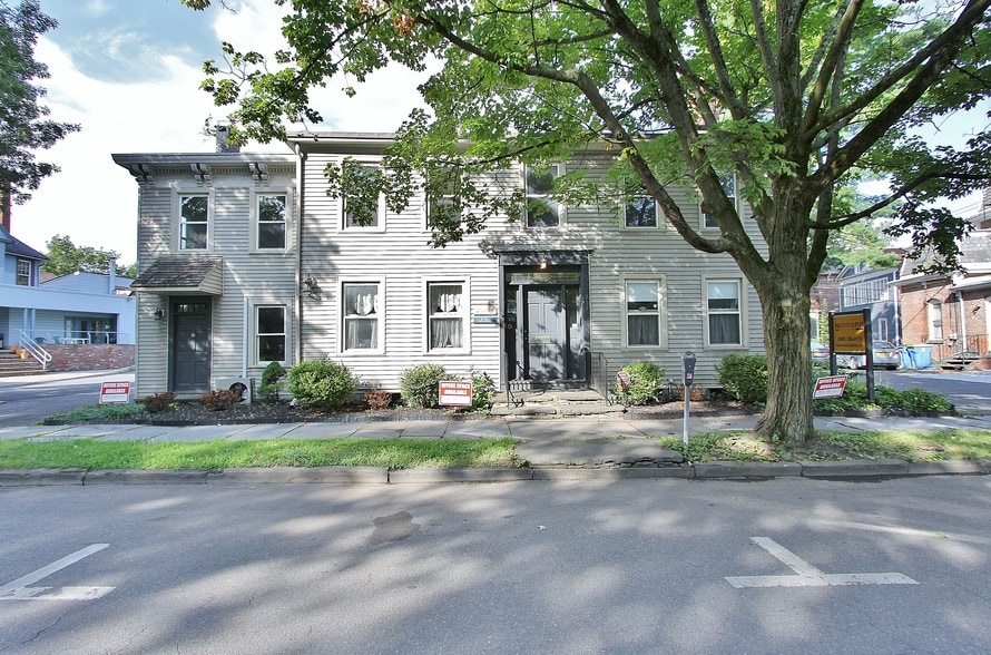 More Photos Of 231 Clinton Ave, Kingston Loft Creative Space For Sale