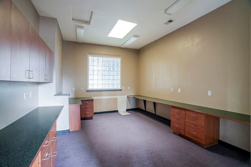More Photos Of 3107 Clearwater Dr, Prescott Office For Sale