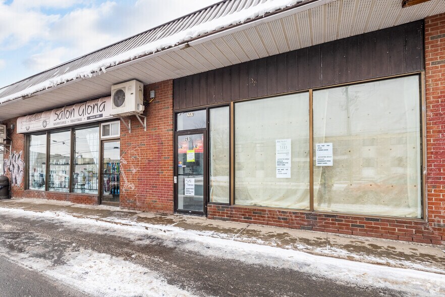 More Photos Of 299-305 Rue Lawrence, Longueuil Medical For Sale