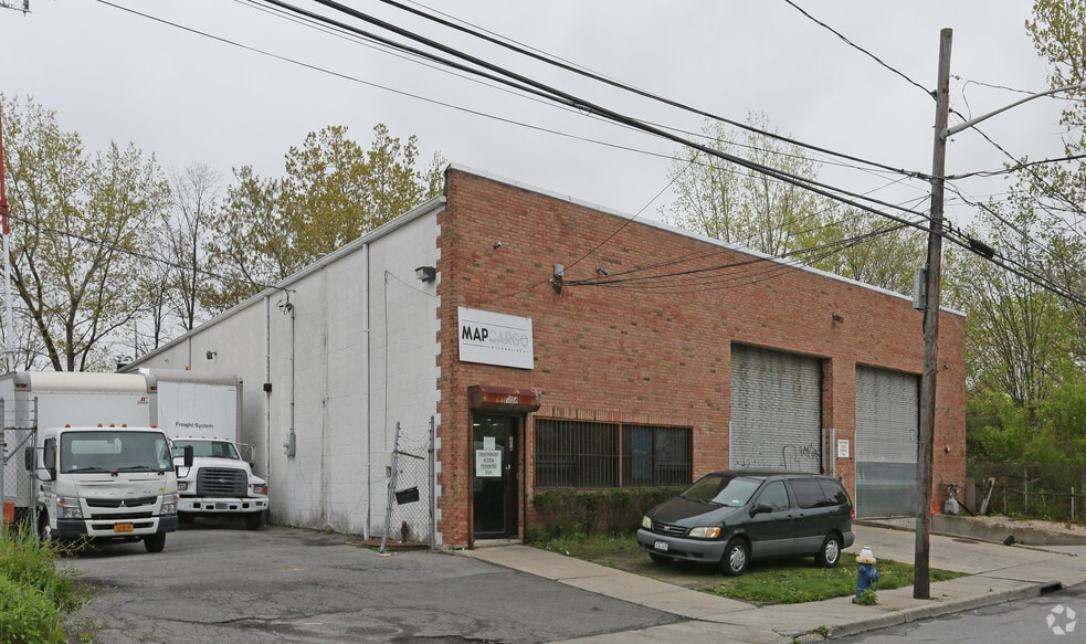 Primary Photo Of 254 Henry St, Inwood Warehouse For Sale