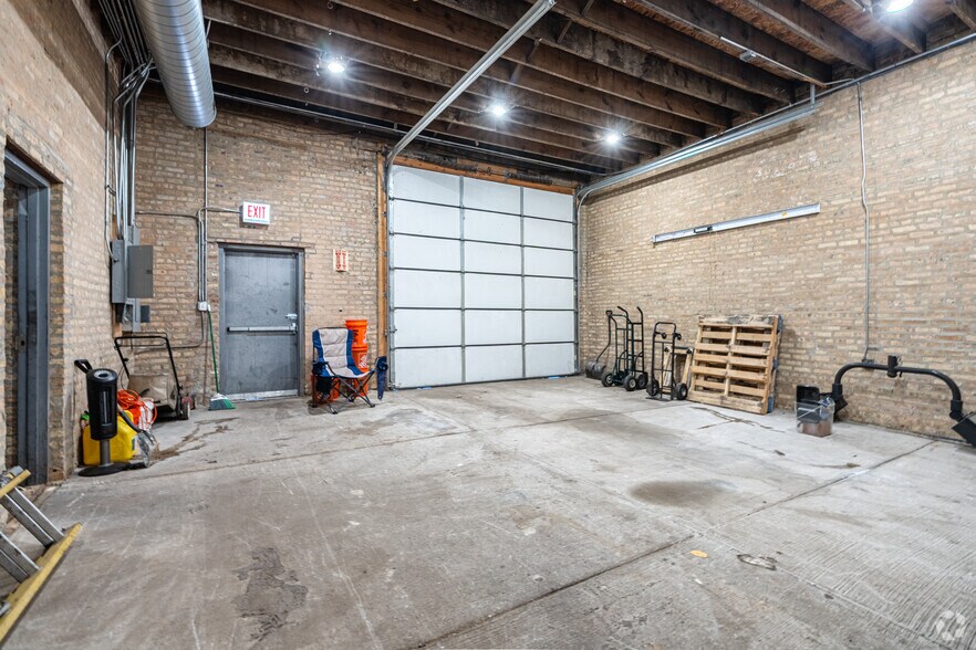 More Photos Of 5431-5433 S Wabash Ave, Chicago Restaurant For Sale