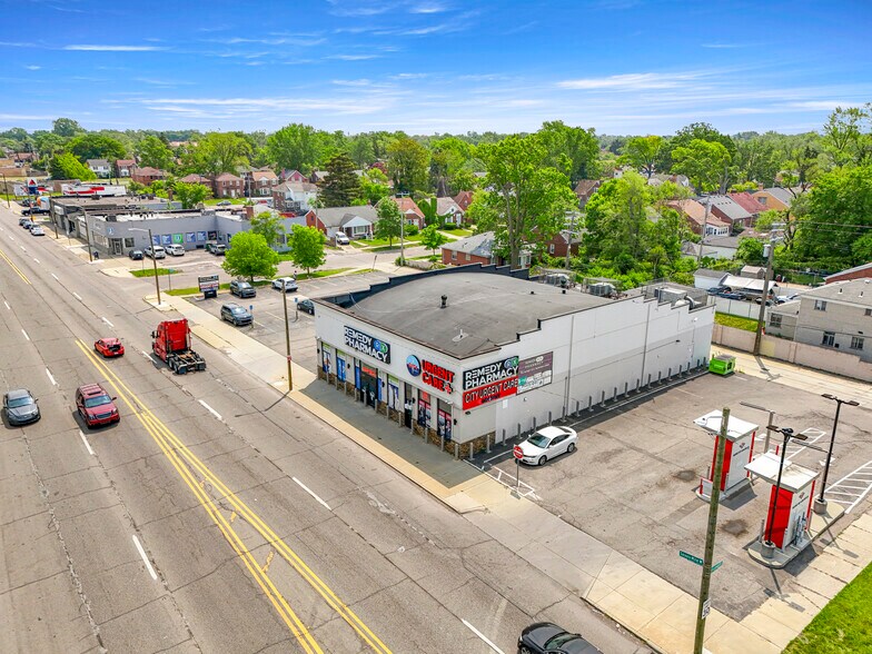 More Photos Of 13403 W 7 Mile Rd, Detroit Medical For Lease