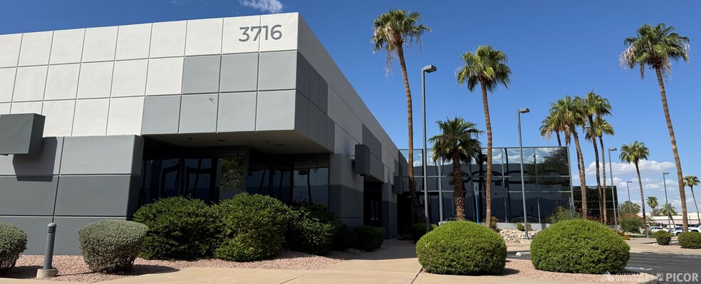 More Photos Of 3700-3716 E Columbia St, Tucson Research And Development For Lease
