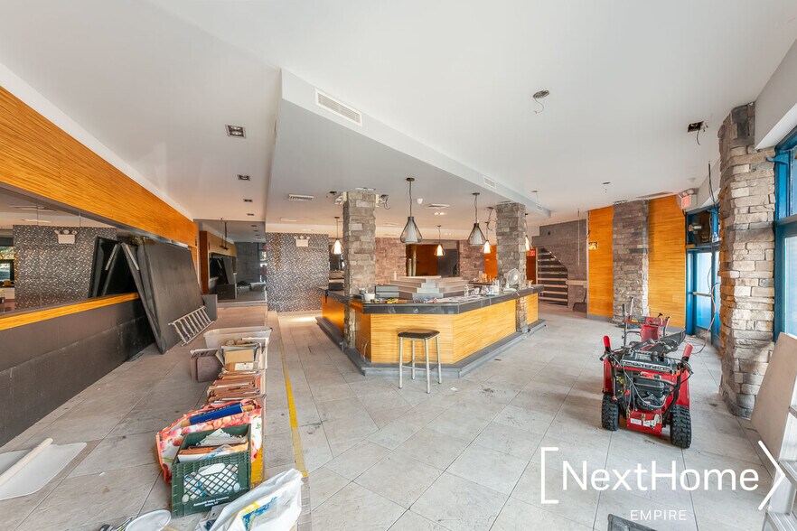 More Photos Of 3106 Astoria Blvd, Astoria Office Residential For Sale