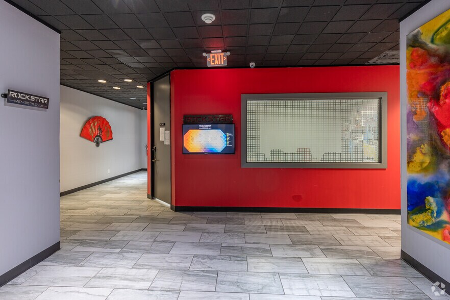 More Photos Of 5700 NW Central Dr, Houston Office For Lease