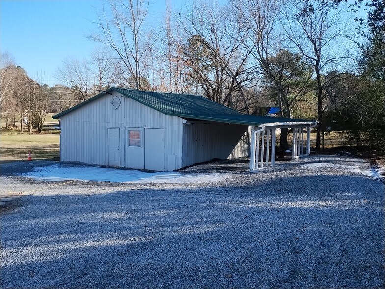 More Photos Of 119 W Main St, Youngsville Freestanding For Lease