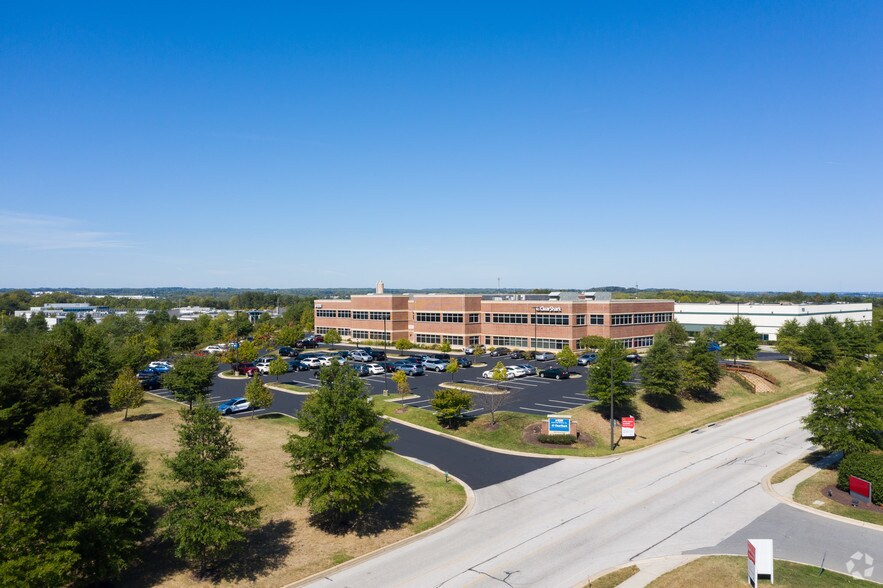 More Photos Of 7030 Dorsey Rd, Hanover Office For Sale