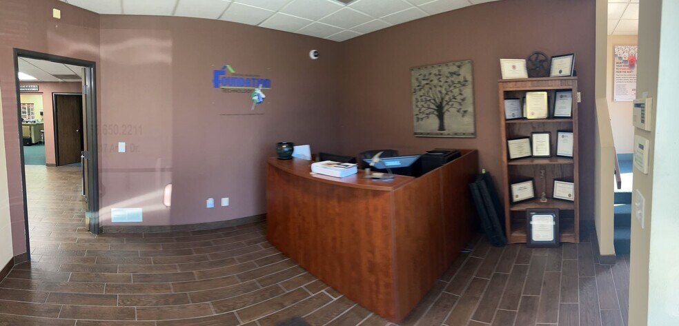 More Photos Of 25217 Anza Dr, Valencia Distribution For Sale