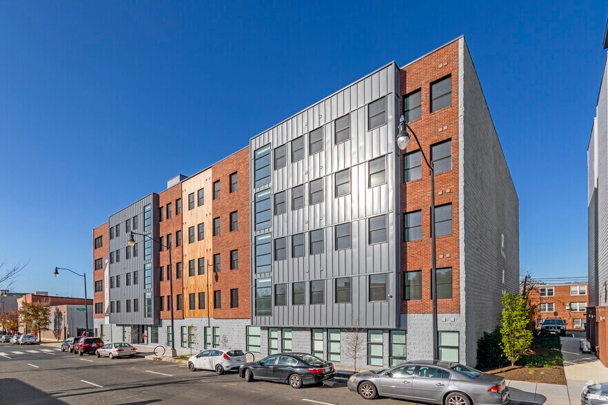 More Photos Of 1122 Bladensburg Rd NE, Washington Apartments For Sale