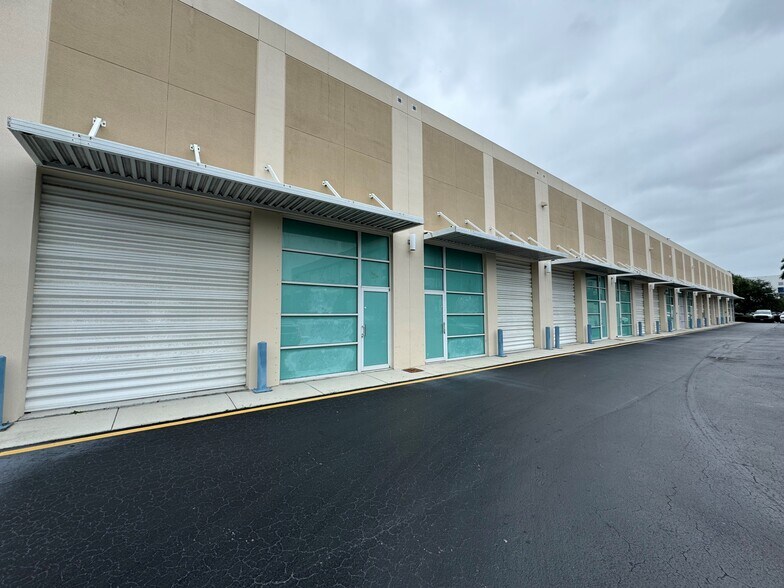 More Photos Of 3701 NW 82nd Ave, Doral Industrial For Lease