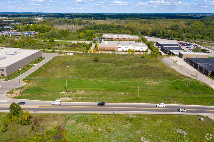 Primary Photo Of Twelve Mile Rd, Novi Light Distribution For Sale