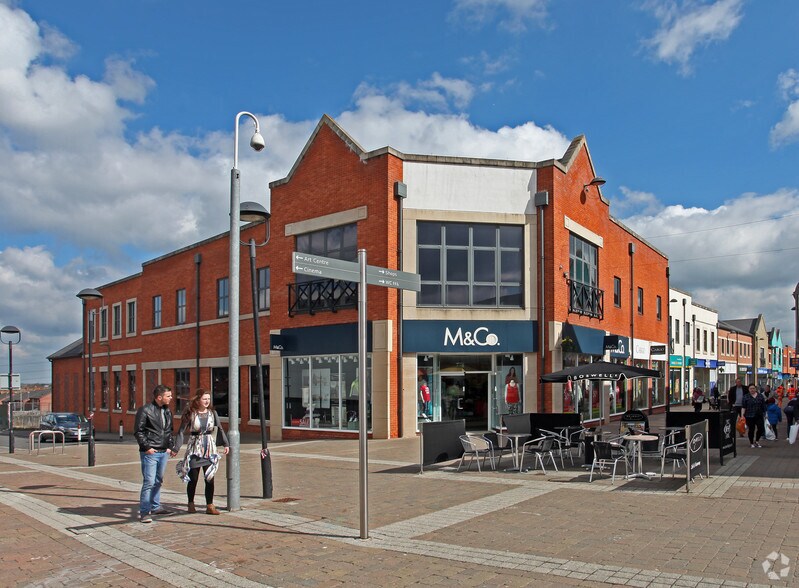 More Photos Of Station Rd, Didcot Storefront For Lease