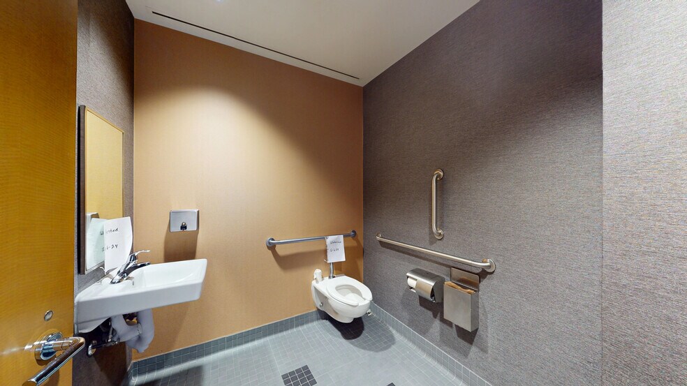 More Photos Of 201 E 9th St, Ocean City Bank For Sale