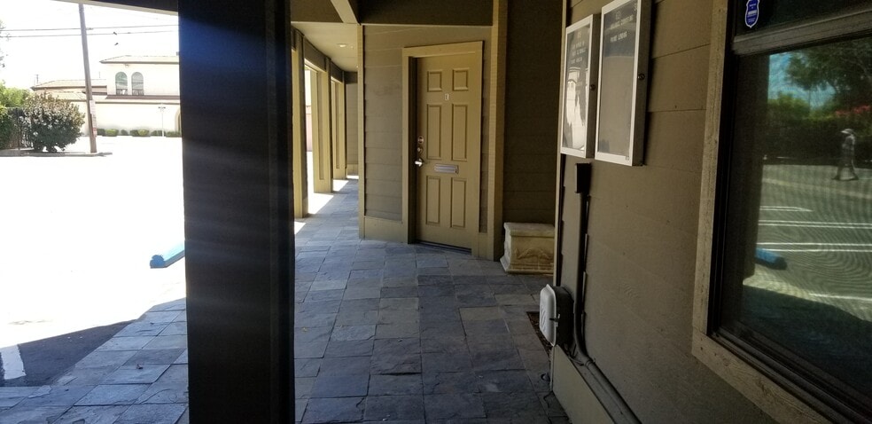 More Photos Of 621-627 13th St, Modesto Office For Lease