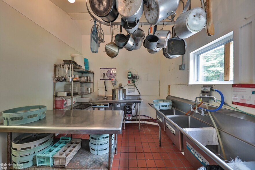 More Photos Of 2468 Route 390, Canadensis Hospitality For Sale