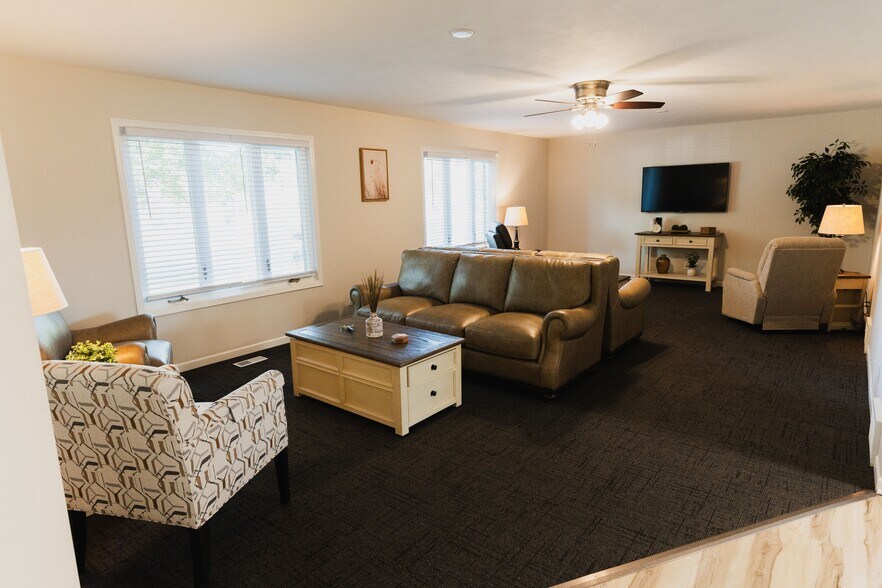 More Photos Of 807 3rd St, Durant Multifamily For Sale