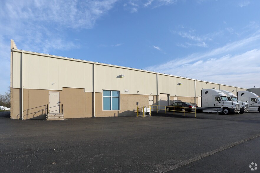 More Photos Of 1100 Campus Dr, Stow Unknown For Lease