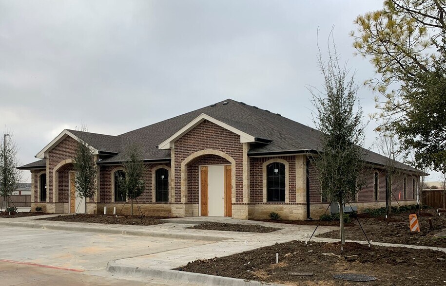More Photos Of 1707 E Beltline Rd, Coppell Medical For Sale