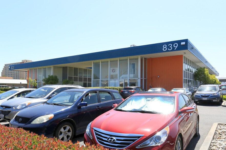 More Photos Of 831-839 Mitten Rd, Burlingame Office For Lease