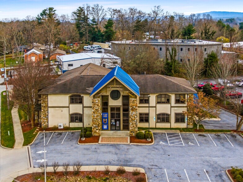 Primary Photo Of 101 Jack St, Hendersonville Bank For Sale