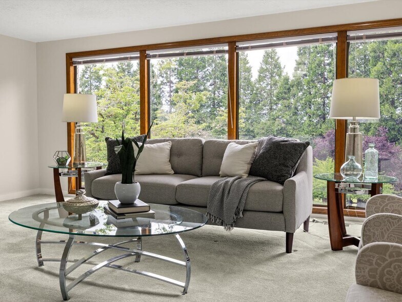 More Photos Of 115 NW Harmony Ln, Corvallis Specialty For Sale