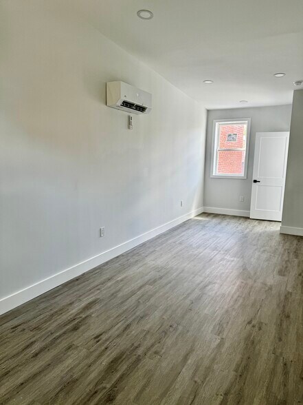 More Photos Of 1235 Pennsylvania Ave SE, Washington Storefront Retail Office For Sale