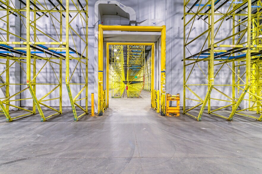 More Photos Of 1701 Technical Dr, Saint Johns Refrigeration Cold Storage For Lease