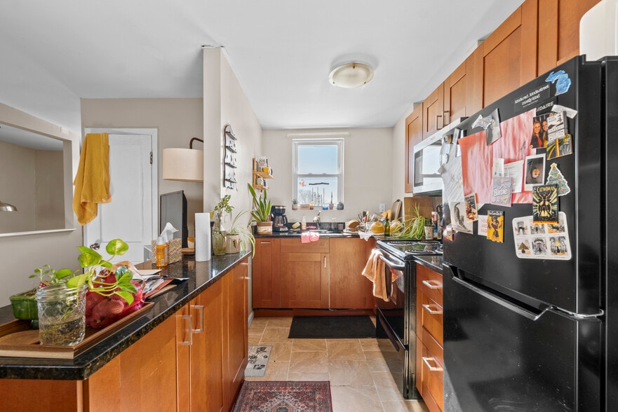 More Photos Of 211 E 33rd St, Baltimore Multifamily For Sale