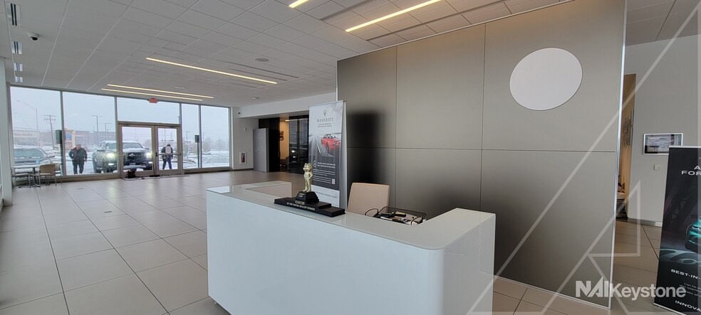 More Photos Of 290 Mundy St, Wilkes Barre Township Auto Dealership For Sale