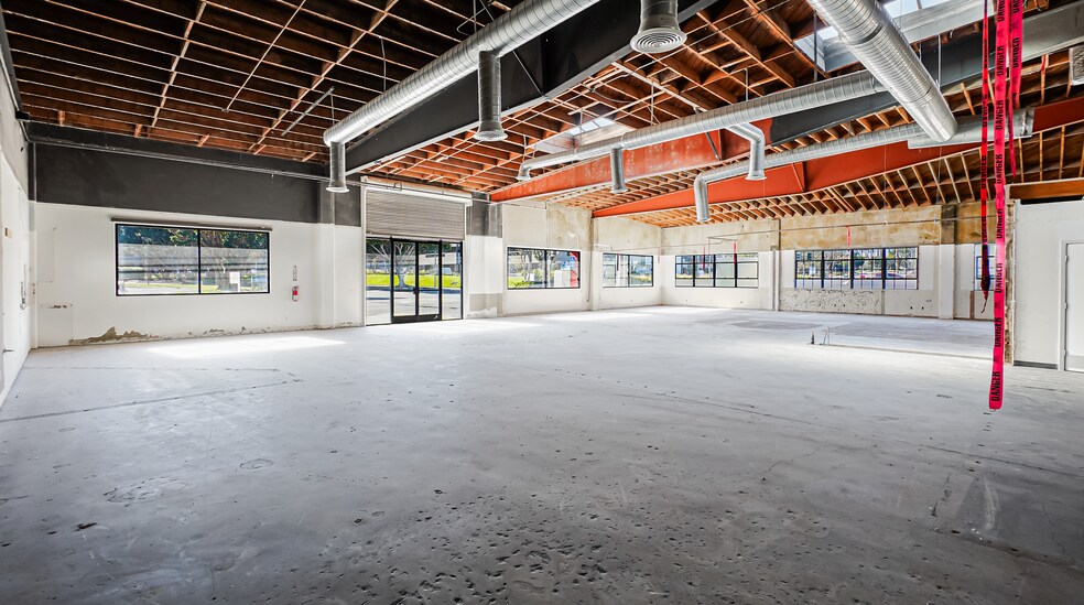 More Photos Of 600 Lairport St, El Segundo Warehouse For Lease