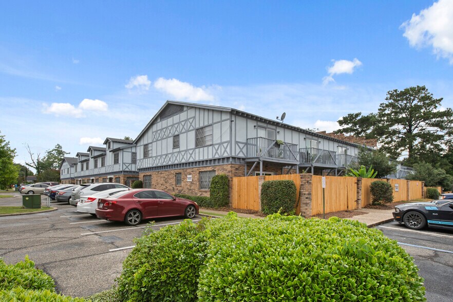More Photos Of 901 W Pine St, Hattiesburg Apartments For Sale