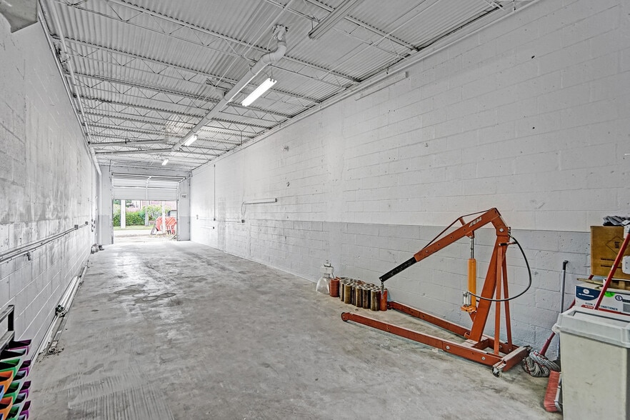 More Photos Of 1800-1812 SW 7th Ave, Pompano Beach Warehouse For Sale