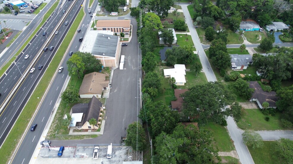 More Photos Of 6612 Arlington Expy, Jacksonville Schools For Lease