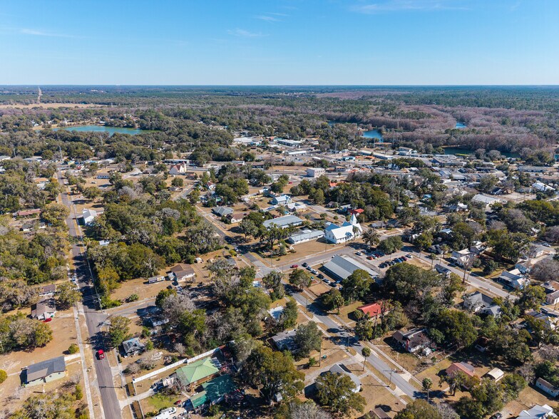 More Photos Of 20707 Park Ave, Dunnellon Specialty For Sale