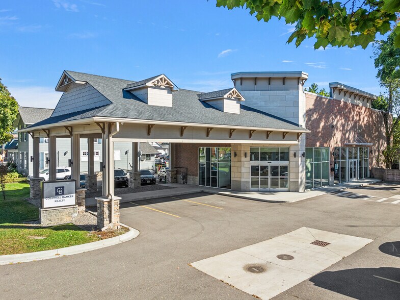 More Photos Of 311 W University Dr, Rochester Freestanding For Lease