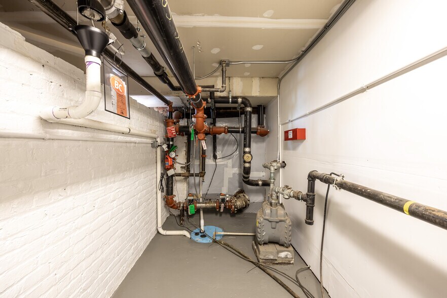 More Photos Of 317 E Water St, Charlottesville Office For Sale