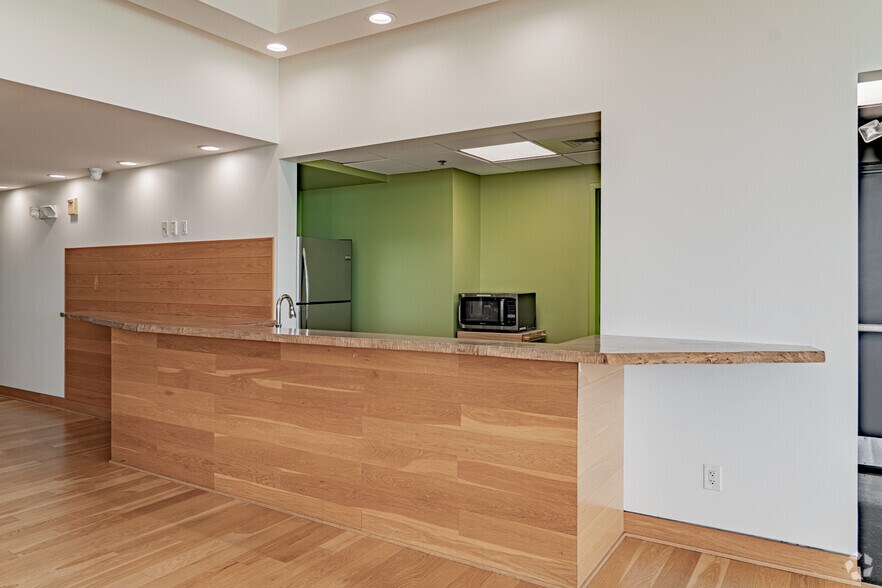 More Photos Of 601 W Rosemary St, Chapel Hill Apartments For Sale