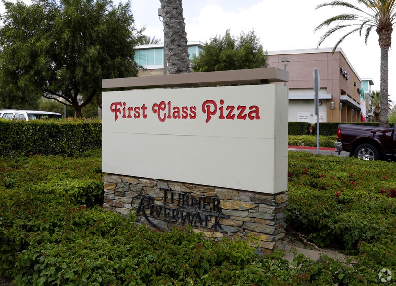 More Photos Of Riverwalk Pky, Riverside Unknown For Lease