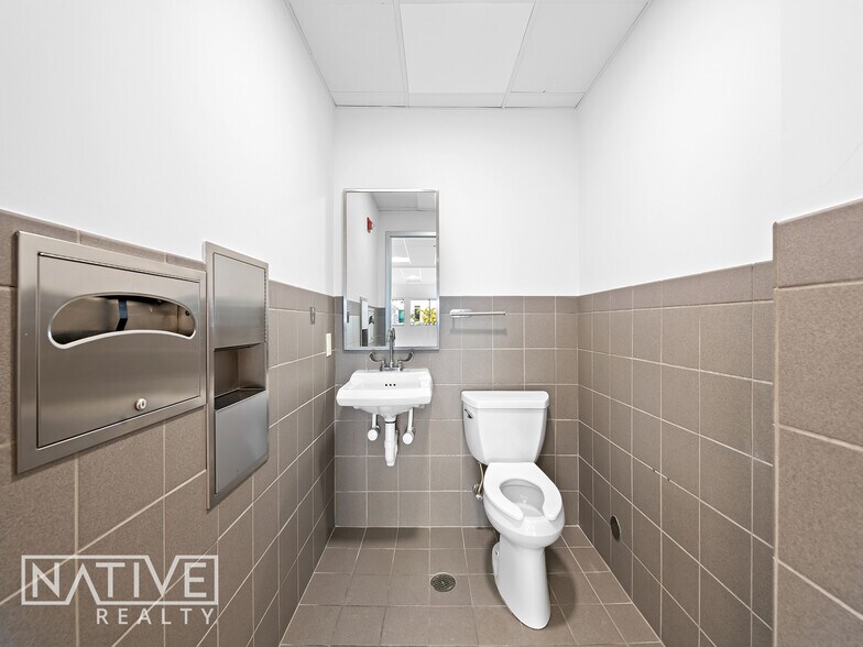 More Photos Of 707 NE 3rd Ave, Fort Lauderdale Loft Creative Space For Lease