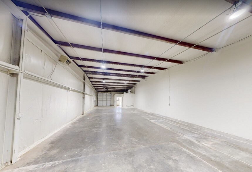 Primary Photo Of 1601 Acorn Dr, Rogers Distribution For Lease