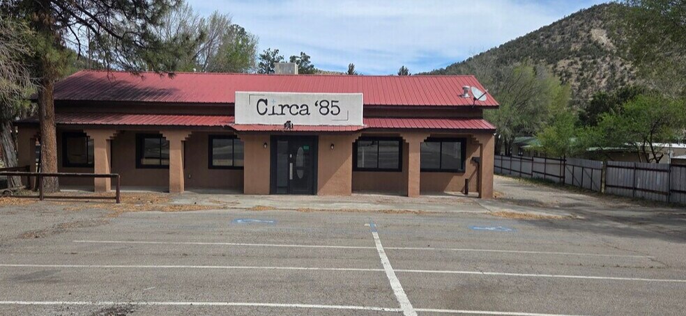 Primary Photo Of 382 Sudderth Dr, Ruidoso General Retail For Lease